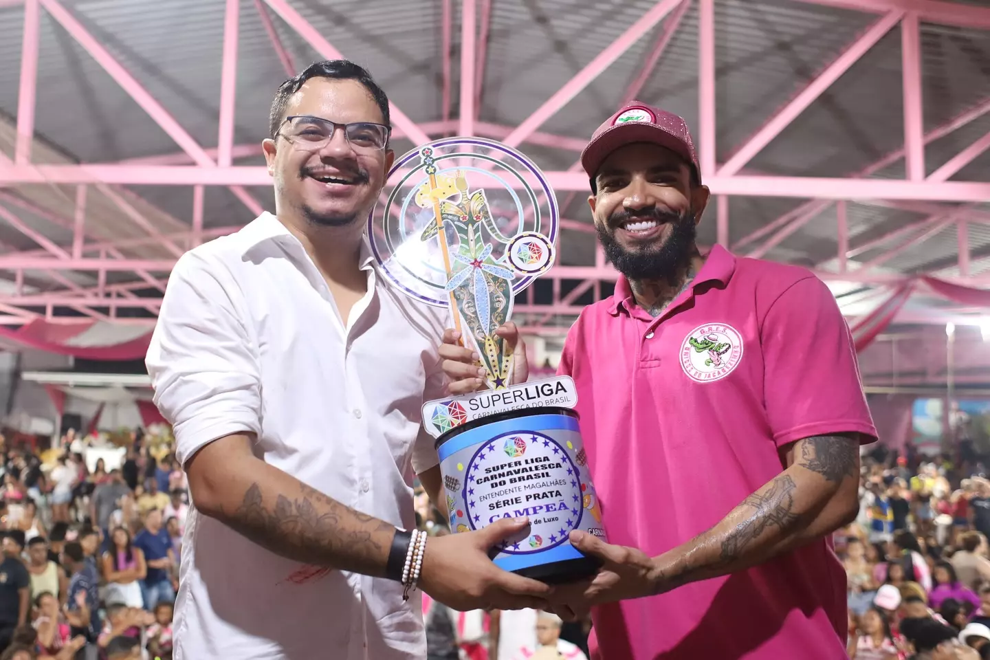 Unidos do Jacarezinho celebra aniversário com show da Mangueira nesta sexta-feira